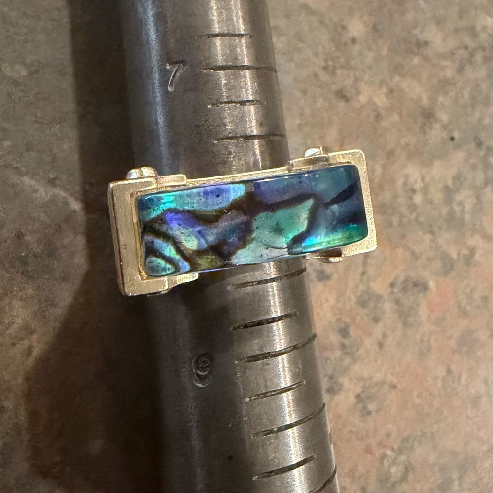 Kendra Scott Elegant Abalone Shell Ring - image 8